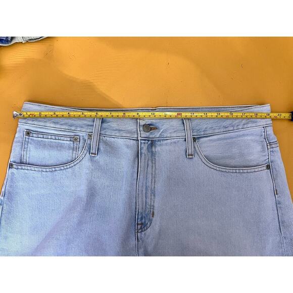 J. Crew Relaxed Fit Light Wash Cut Off Denim Jean Shorts Women’s Size 33 - Picture 8 of 10